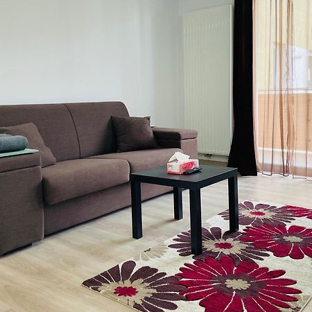 Mountain Crib In Urban Plaza W. Parking & Netflix Apartamento Braşov Exterior foto
